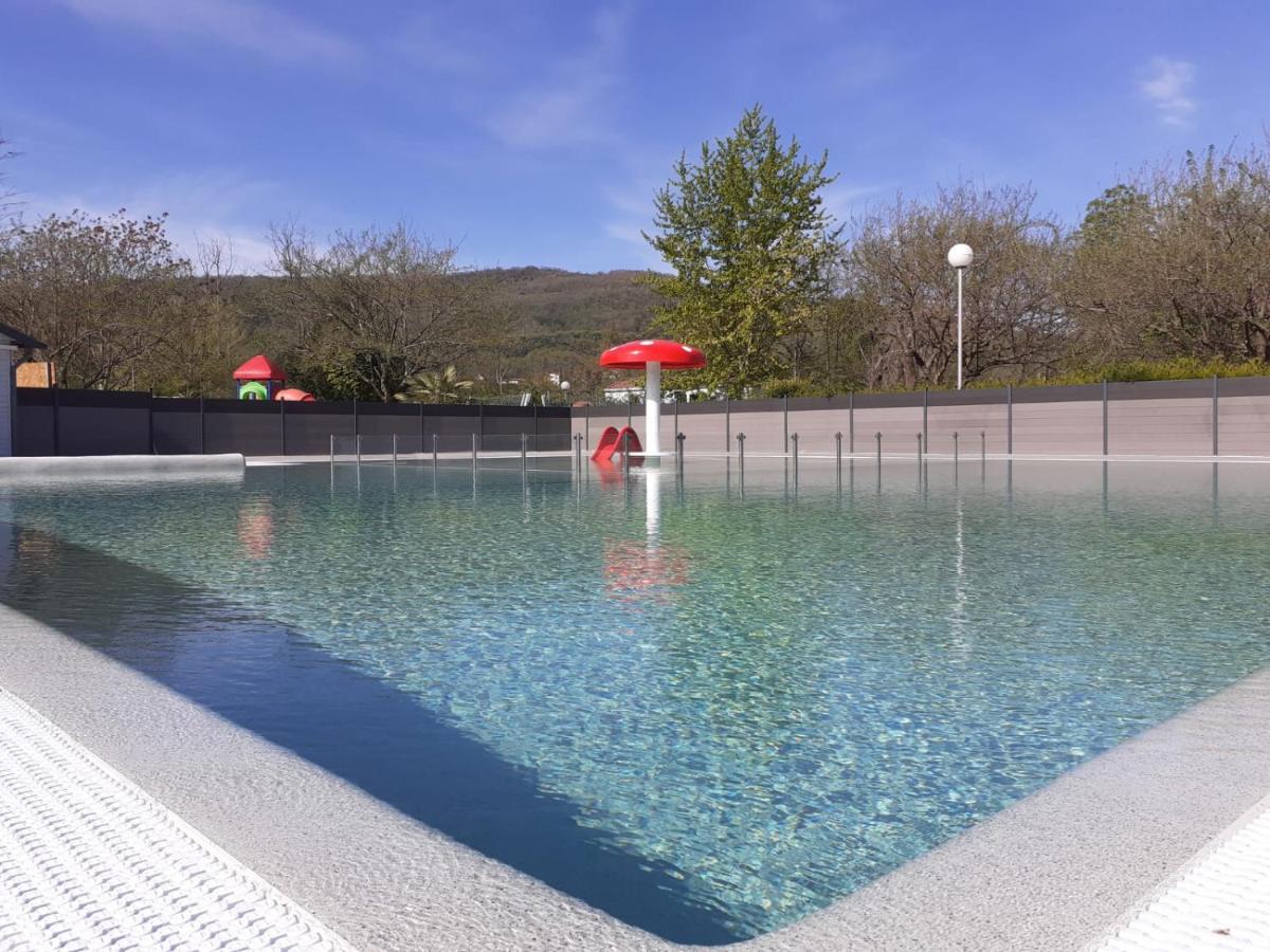Camping Du Lac Foix Buitenkant foto